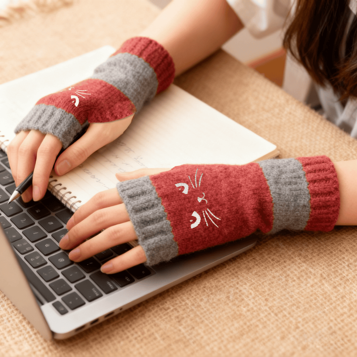 🍂Höstens bästsäljare|🧤Mysiga Fingerlösa Vantar – Söt Design för Kalla Höstdagar