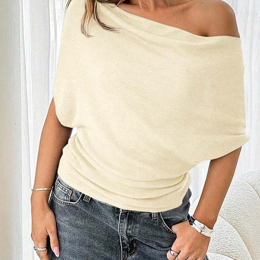 👚 50% RABATT ✨ | Asymmetrisk Topp – Bar Axel & Fladdermusärmar🎁Större rabatt under begränsad tid!