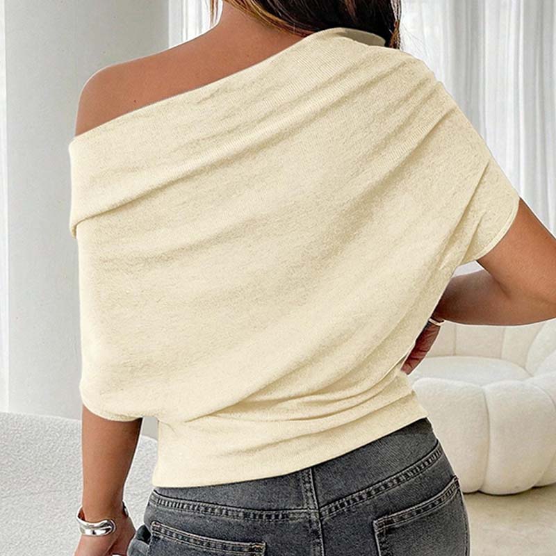 👚 50% RABATT ✨ | Asymmetrisk Topp – Bar Axel & Fladdermusärmar🎁Större rabatt under begränsad tid!