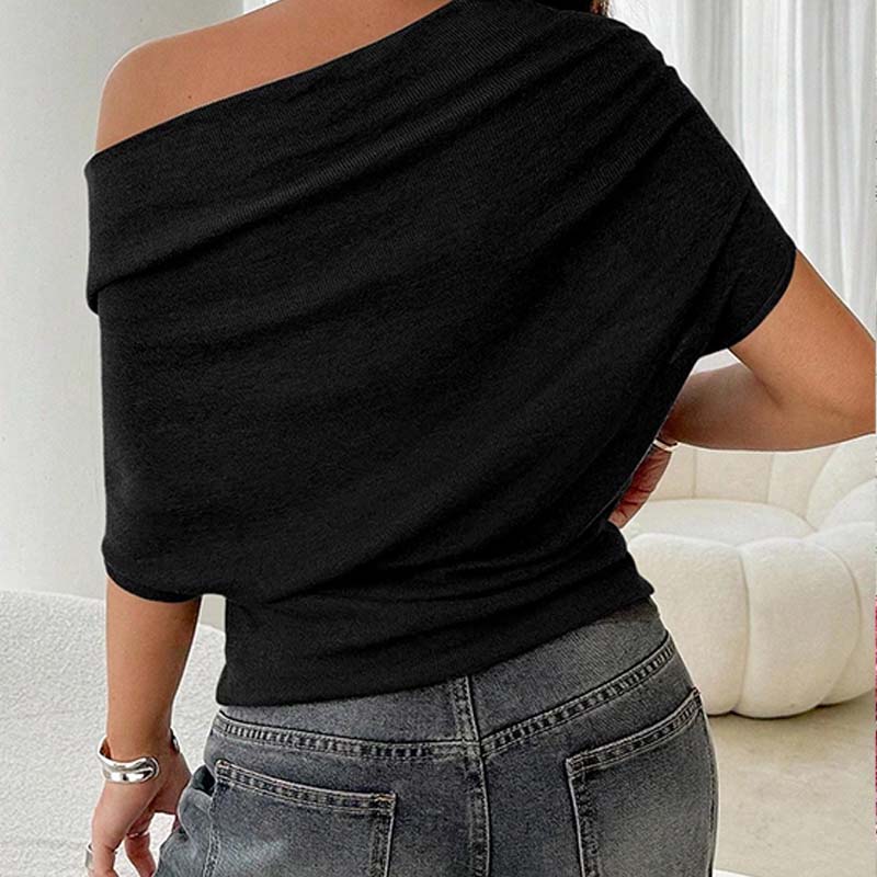 👚 50% RABATT ✨ | Asymmetrisk Topp – Bar Axel & Fladdermusärmar🎁Större rabatt under begränsad tid!