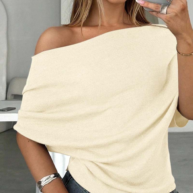 👚 50% RABATT ✨ | Asymmetrisk Topp – Bar Axel & Fladdermusärmar🎁Större rabatt under begränsad tid!